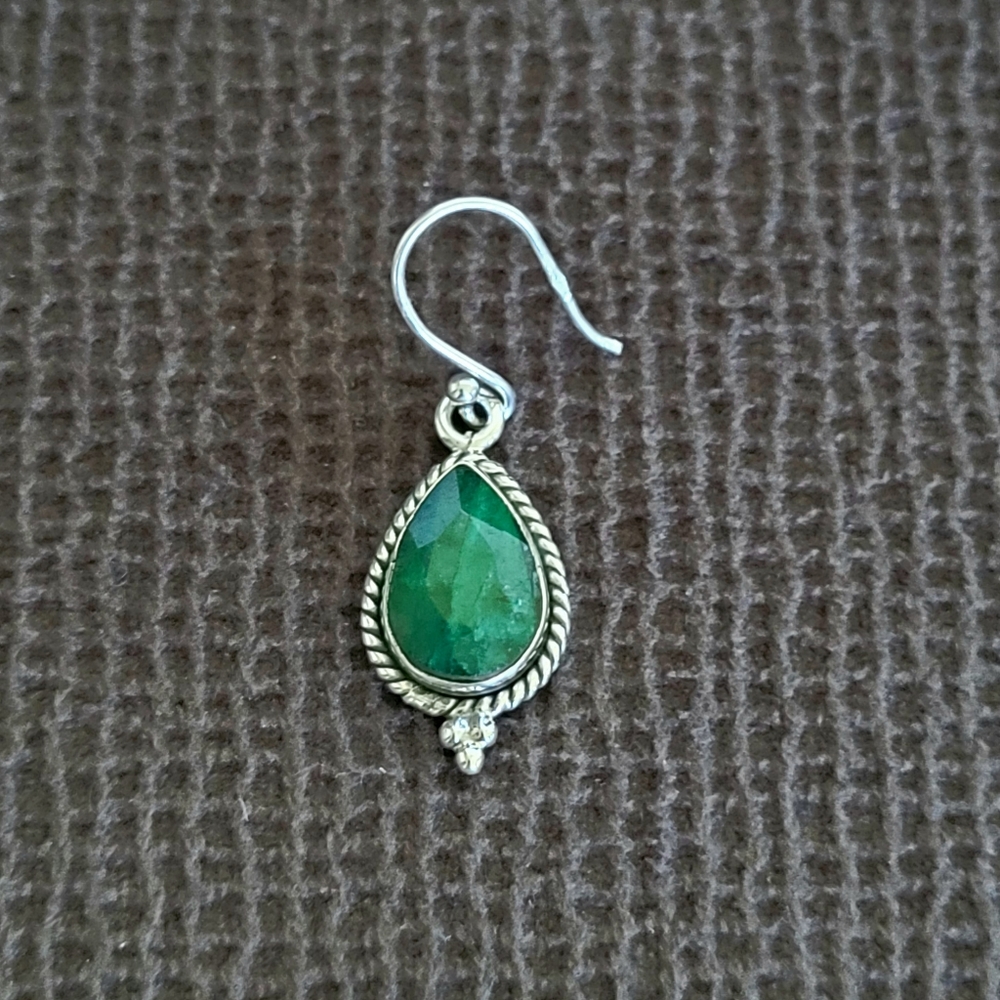 ✨️HP✨️ Shivam Beryl Emerald💚 Teardrop💧Earrings - Picture 12 of 16